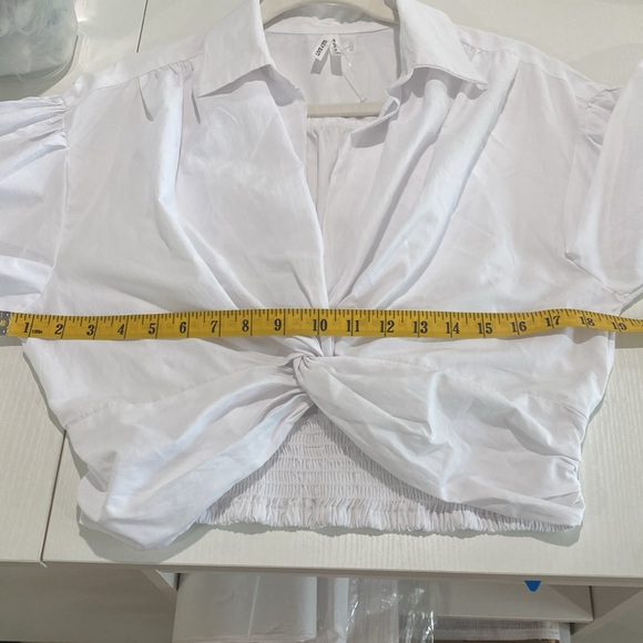 Boho white cropped shirred waist poet sleeve blouse - Picture 9 of 10